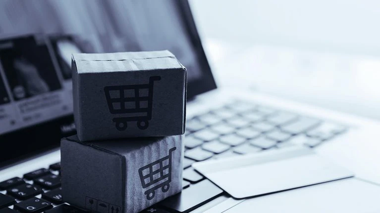 stifadəçinin onlayn alış qərarına təsir edən vizual elementləri göstərən görüntü